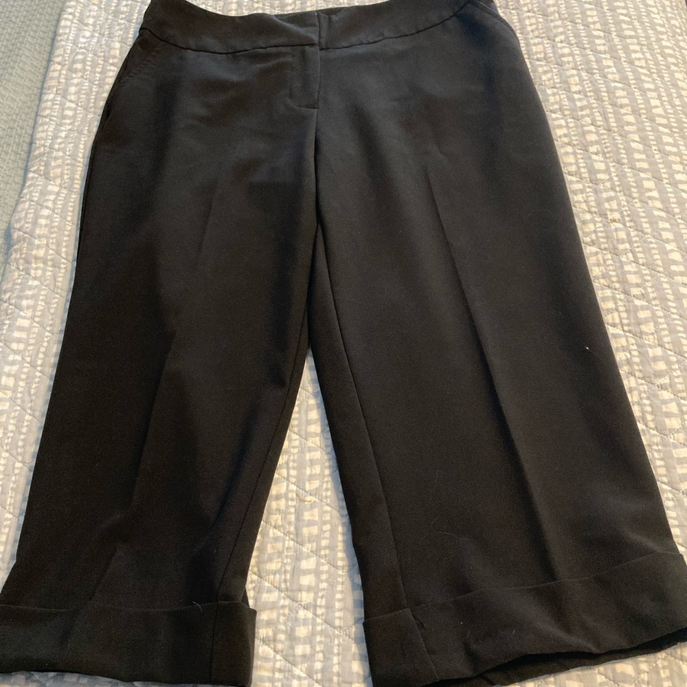 Black size 10 capris